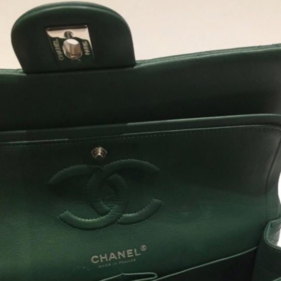 100AUTH CHANEL Green Double Silver Chain Flap Bag - Picture 7 of 10